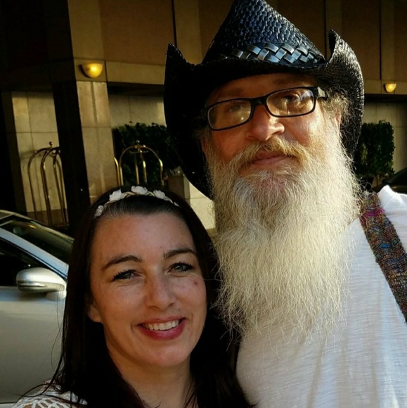 Meet your Posher, Michelle - Picture 2 of 4